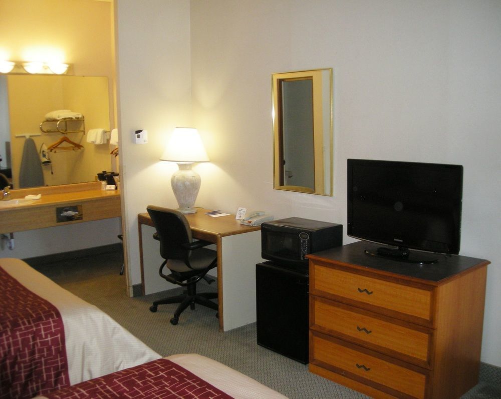 Travelodge By Wyndham Appleton Exterior foto