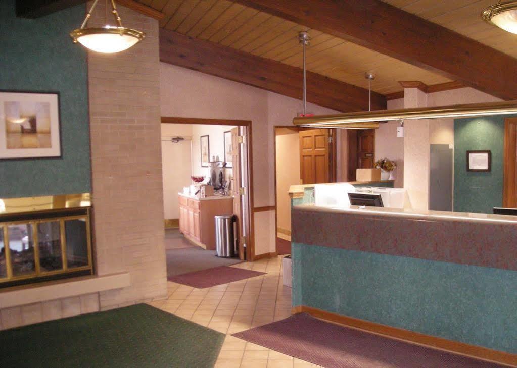 Travelodge By Wyndham Appleton Exterior foto